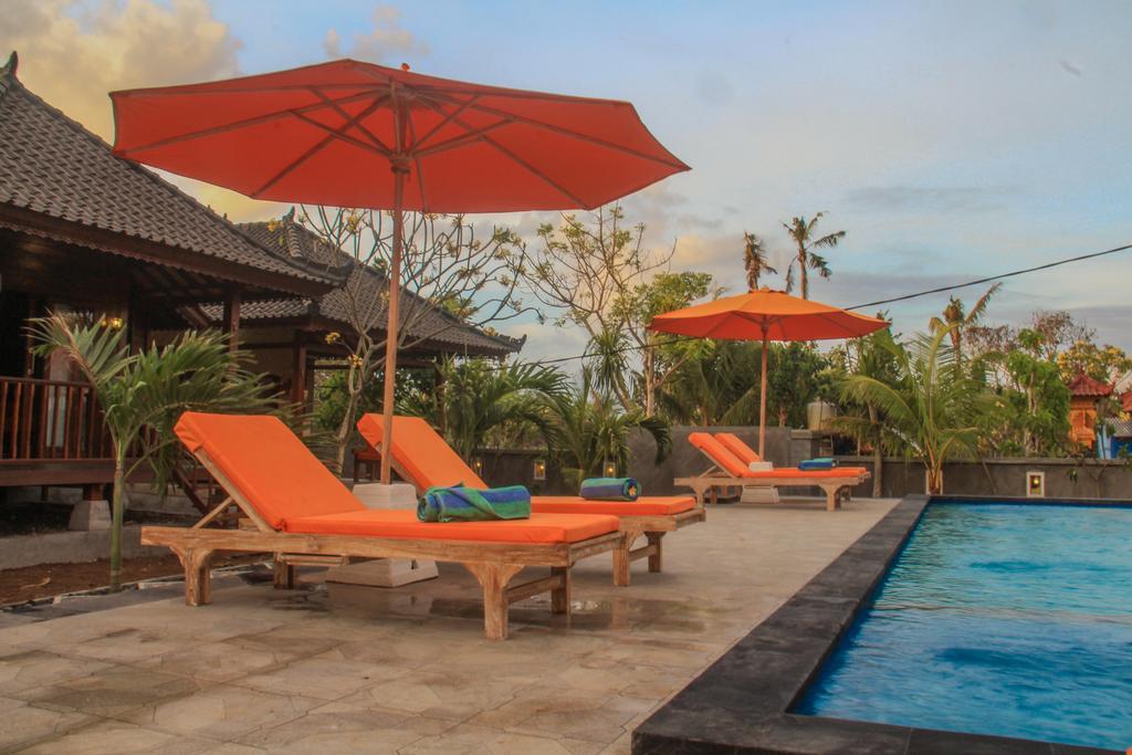 Dinatah Lembongan Villas Exterior photo