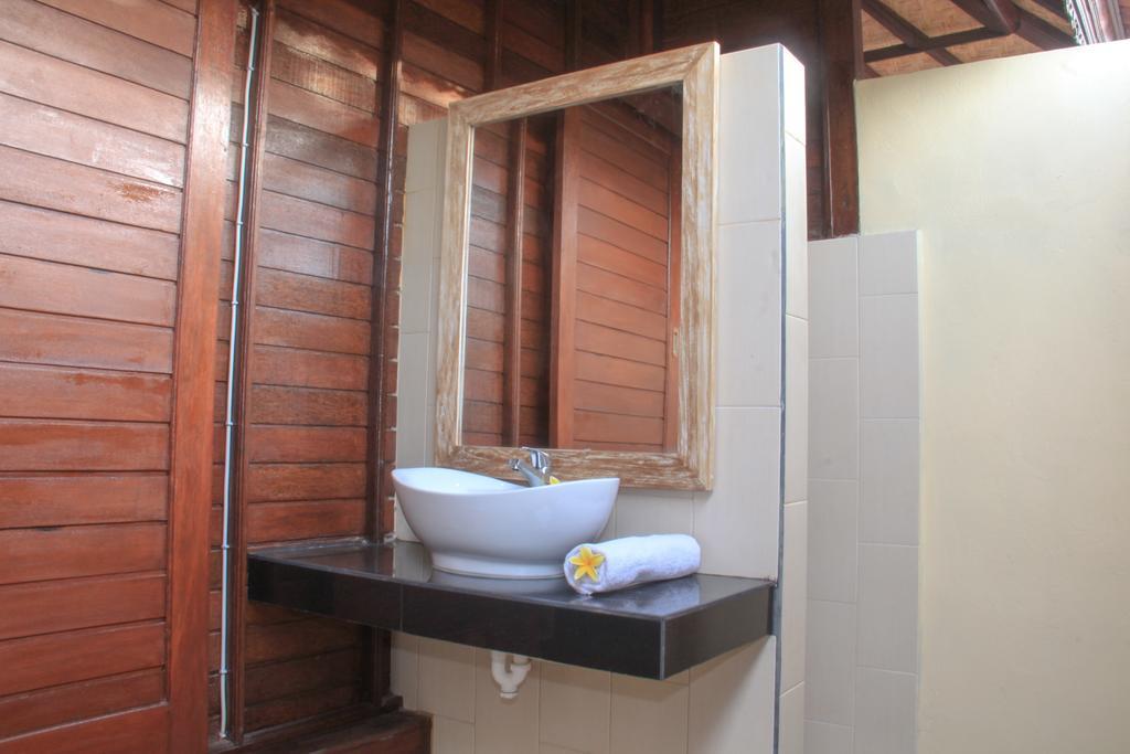 Dinatah Lembongan Villas Room photo