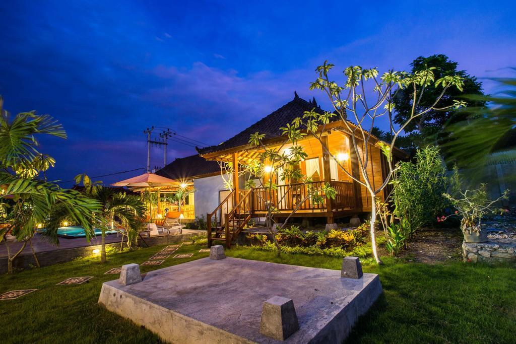 Dinatah Lembongan Villas Exterior photo