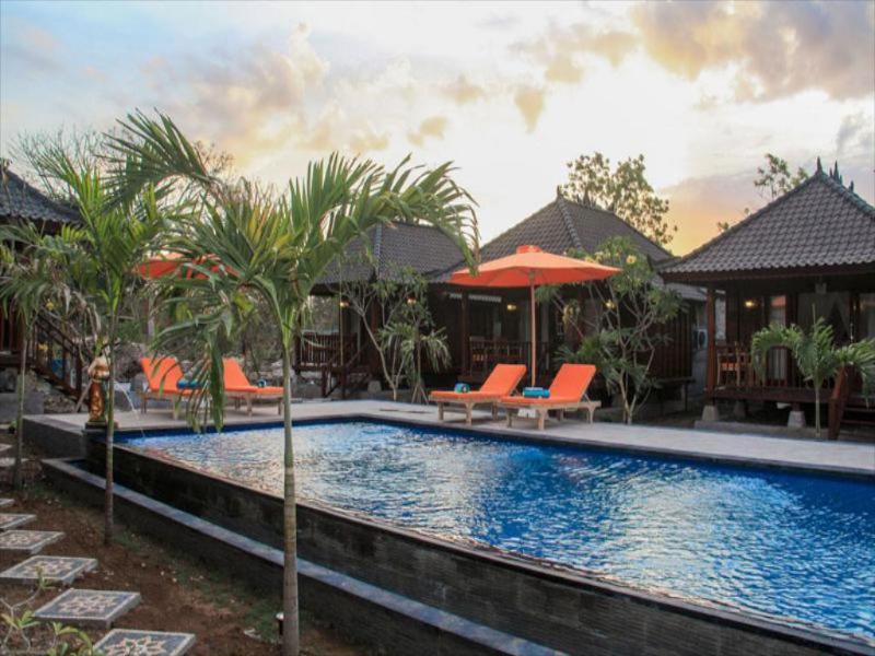 Dinatah Lembongan Villas Exterior photo