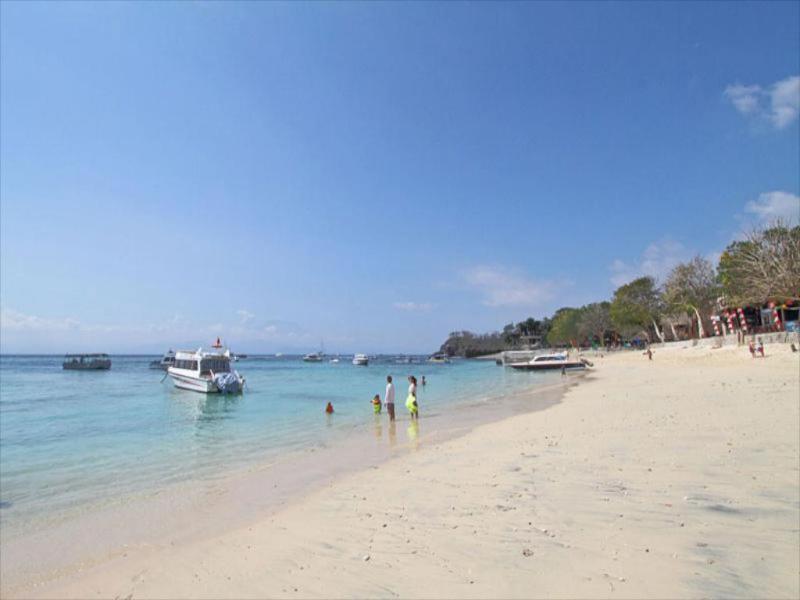 Dinatah Lembongan Villas Exterior photo